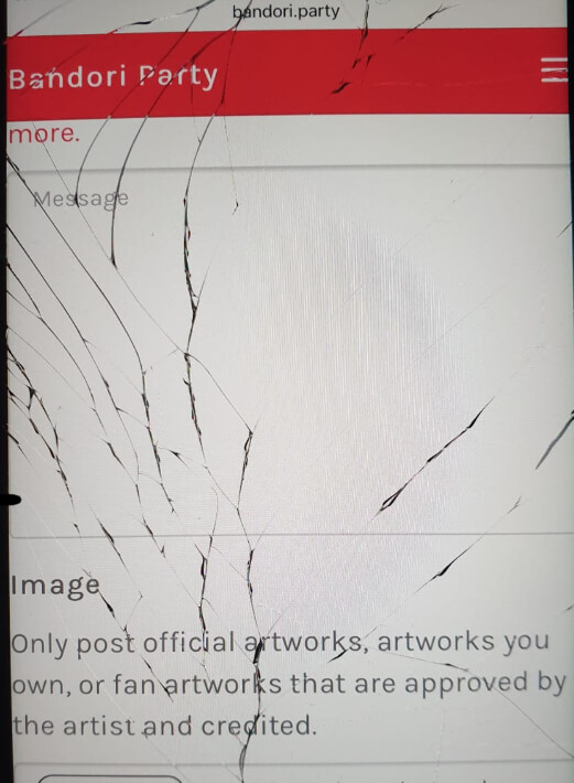 OMFG I WAS PACKING MY BAG AND MY PHONE FELL AND LOOK AT THIS HUGE ASS CRACKS!
WTF IT ONLY FELL LIKE...