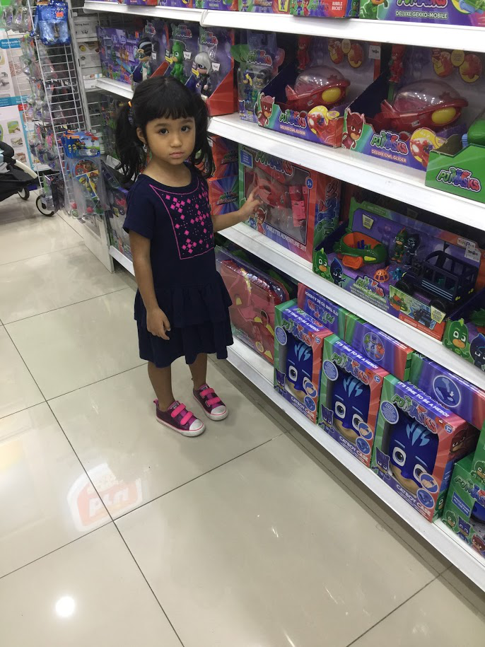 HELP ME MY LIL SIS IS FORCING ME TO BUY A TOY!!!!!!!!!!!!!!!!!!!!!!!!!!!!!!!!!!!!!!!!!!!!!!!!!!