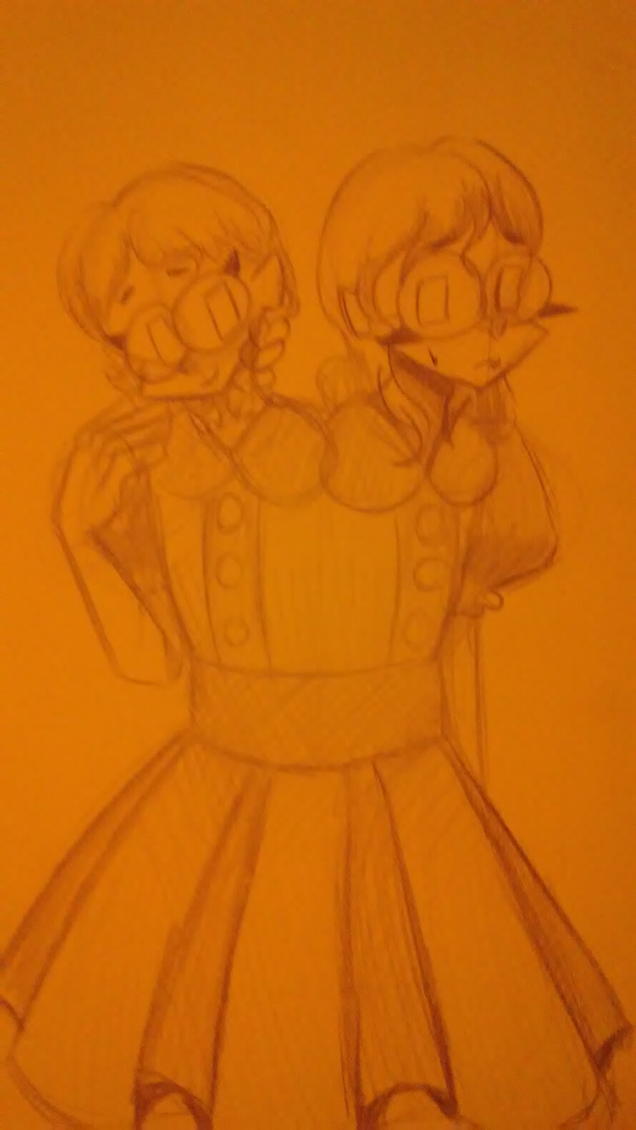 I've been very obsessed with Evelyn Evelyn lately, so I doodled Sayo and Hina as the Evelyn sisters~