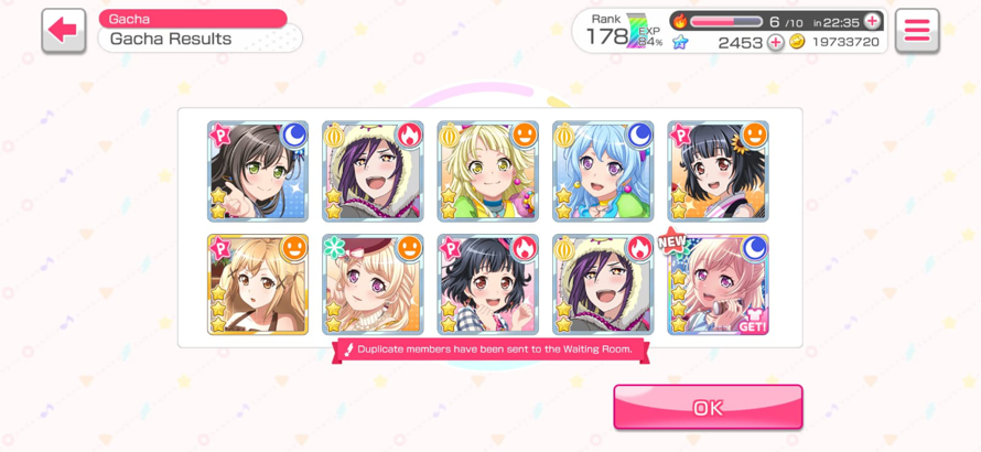     I FINALLY HAVE A CHISATO 4 !!!!!!!!! MY CHRISTMAS PRESENT IS HERE!!!!!!!

but damn, a paid...