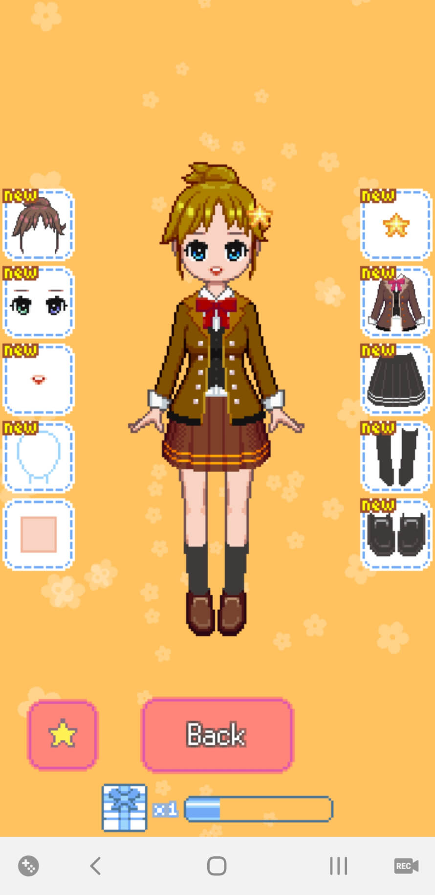 And here's Saaya. Didn't find a scrunchie for her yet though... ; ;