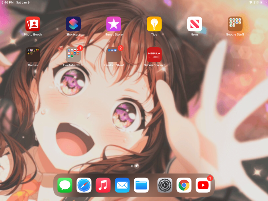 My wallpaper is kira kira doki doki now OwO