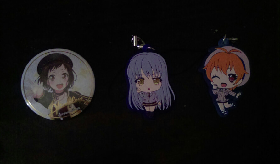 I just received the merch I bought of my three best girls! They're so adorable I can't believe it