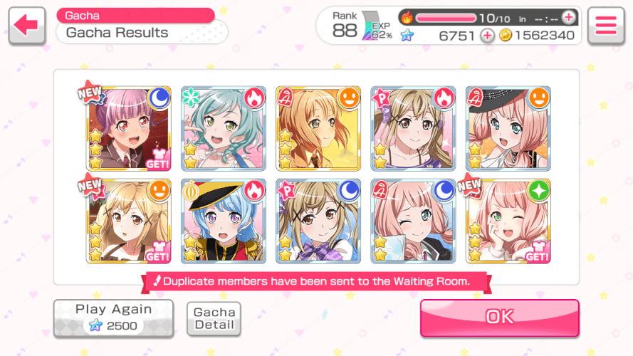 The 2nd pull was better. 4 3stars with my 2nd and 3rd best girl as a 3star ;v;