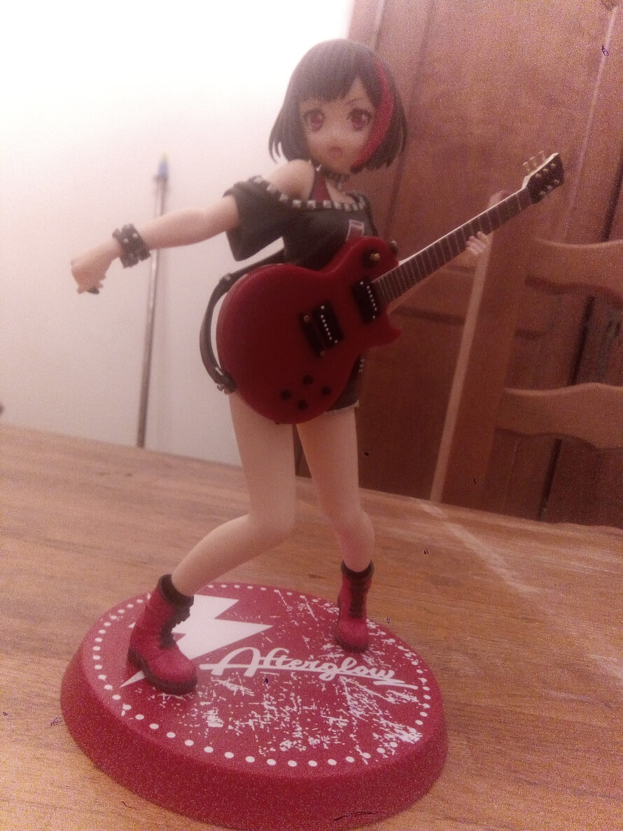 Best girl's girlfriend is home!!!

Can't wait for a guitarists collection to add Moca and Sayo...