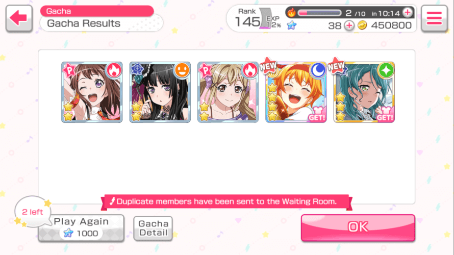 So...i give the New year's Special gacha a try because why not, got the yellow penlights and when i...