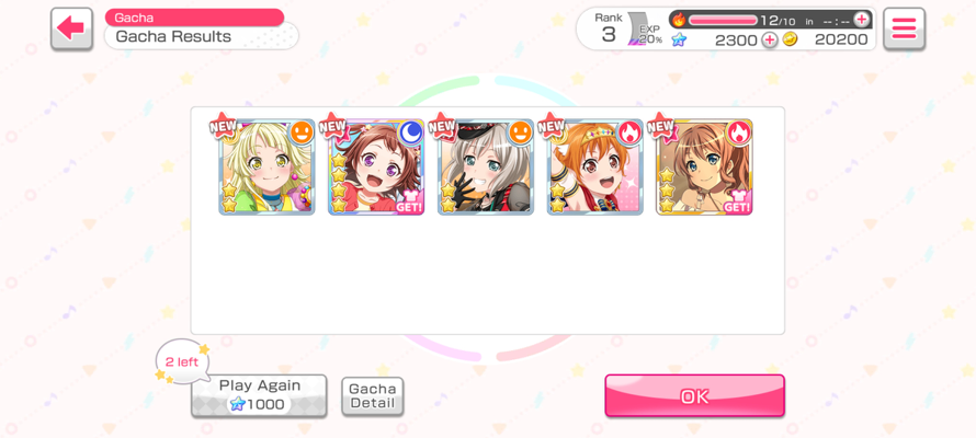 So I made a new acxount and gacha d, seeing a gold light brought my hopes down when I get this 