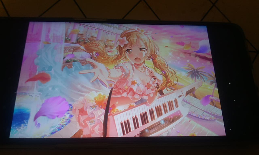 Omg omgg...I'm so happy!! After nine pulls i got my dream Arisa and i was fighting for her so long....