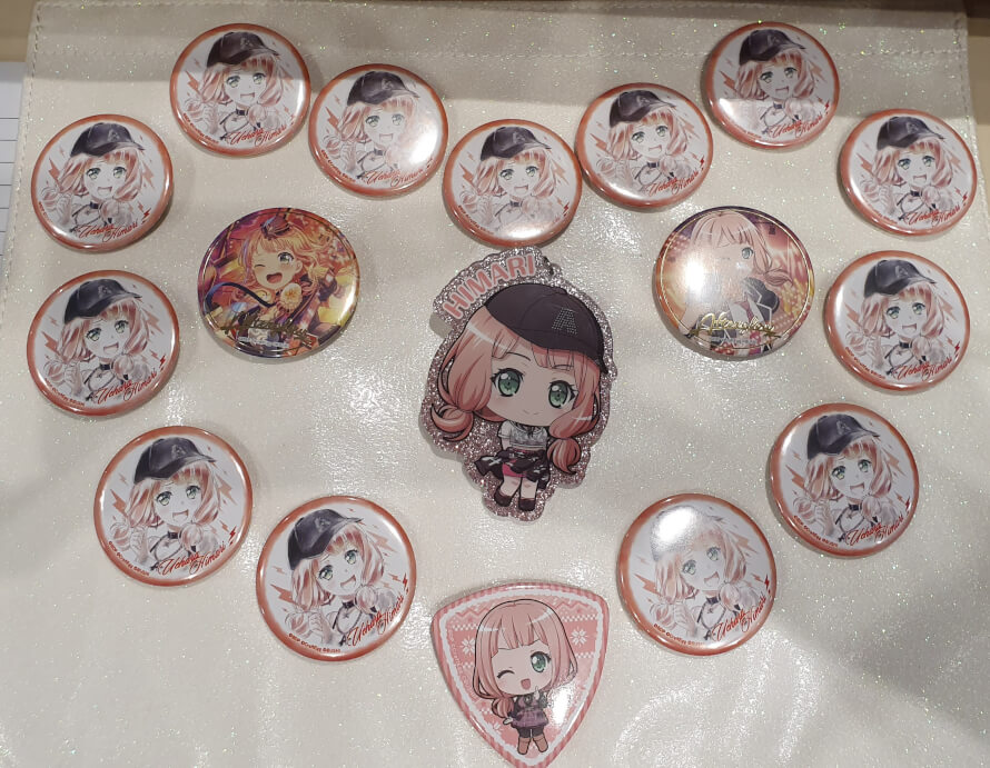 I love itabags, I have over 10 already so it was only natural that I make one for bandori! Himari &...