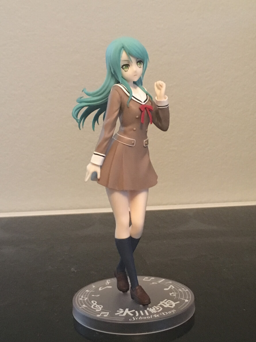 Just got this from my front porch now. The figure looks great although the box got beaten up a...