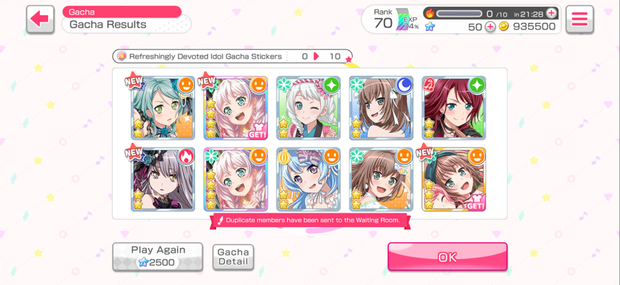 God JAJAJAJAJA My lucky is insane

I literally did like 7 pulls and I get 6 4  cards  almost all of...