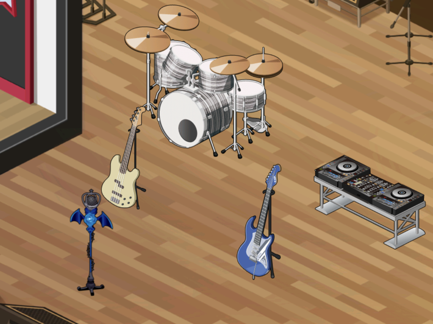 Marina just shutdown circle and the girls left their instruments xdd