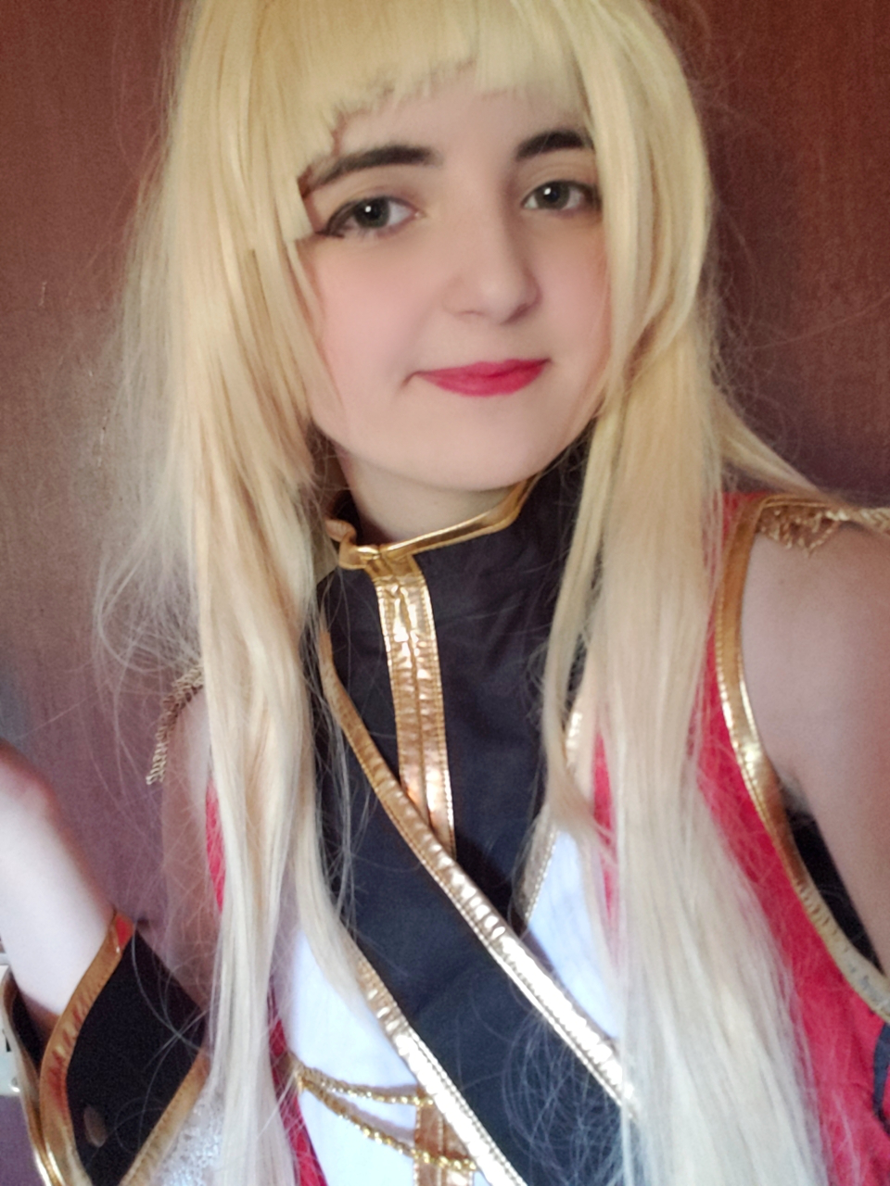 I cosplayed Kokoro again!
The costume is too big for me so I have to sell it. I wanted to cosplay...